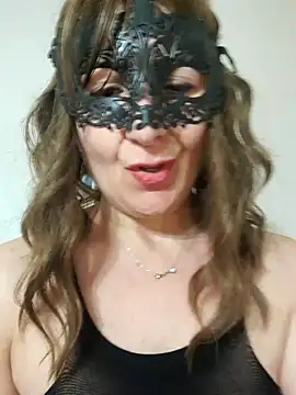 Snapshot of Viola8p chatting on February 4, 10:32 am Viola8p online show from February 4, 10:32 am