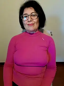 Snapshot of Viola8p chatting on September 29, 9:05 am Viola8p online show from September 29, 9:05 am
