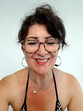 Snapshot of Viola8p chatting on June 27, 12:22 pm Viola8p online show from June 27, 12:22 pm