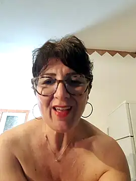 Viola8p online show from April 17, 10:40 am