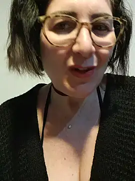 Viola8p online show from November 14, 3:05 pm