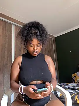 Snapshot of DiamondGoddes chatting on November 7, 6:40 am DiamondGoddes online show from November 7, 6:40 am