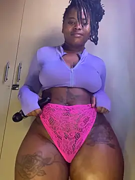 Snapshot of DiamondGoddes chatting on September 19, 1:15 pm DiamondGoddes online show from September 19, 1:15 pm