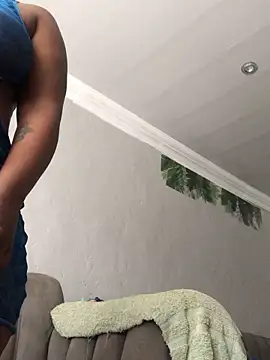 Snapshot of DiamondGoddes chatting on March 13, 2:55 pm DiamondGoddes online show from March 13, 2:55 pm