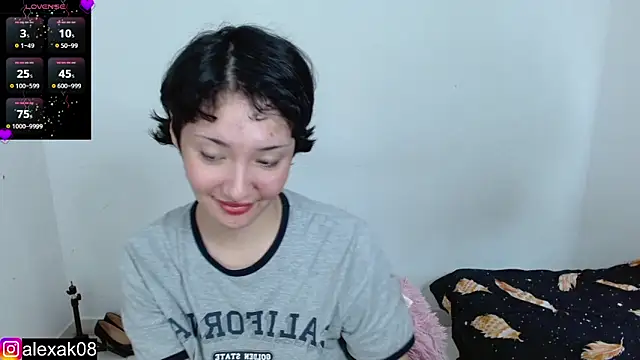 Snapshot of alexaa08 chatting on December 23, 12:19 pm alexaa08 online show from December 23, 12:19 pm