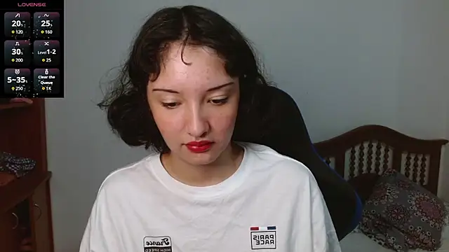 Snapshot of alexaa08 chatting on September 15, 12:16 pm alexaa08 online show from September 15, 12:16 pm