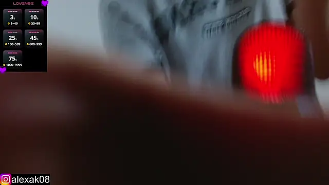 Snapshot of alexaa08 chatting on January 9, 5:11 pm alexaa08 online show from January 9, 5:11 pm