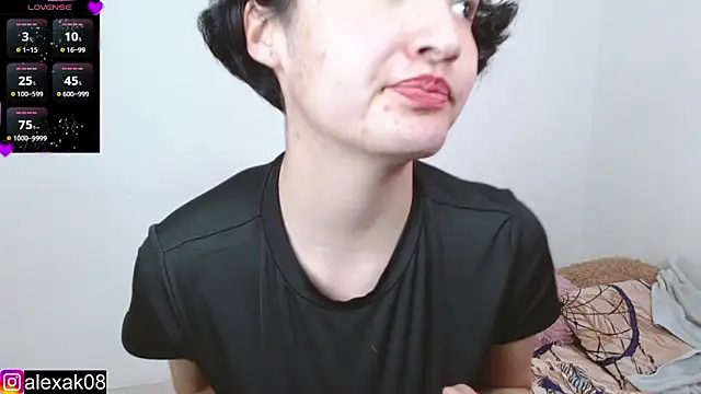 Snapshot of alexaa08 chatting on February 28, 10:17 pm alexaa08 online show from February 28, 10:17 pm