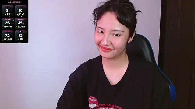 alexaa08 online show from June 16, 1:00 pm