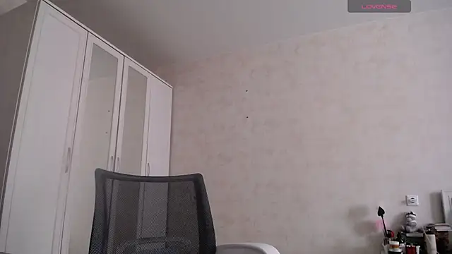 Devil Goddess online show from January 12, 1:18 pm