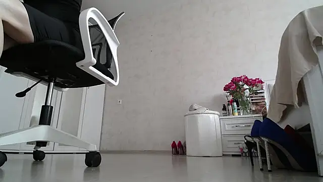 Devil Goddess online show from May 25, 10:47 am