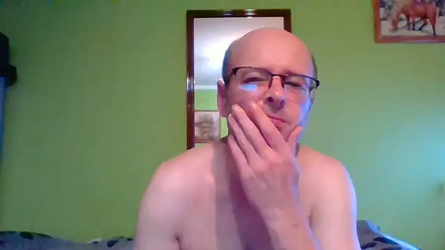 Snapshot of Tiger202441 chatting on July 10, 9:37 pm Tiger202441 online show from July 10, 9:37 pm