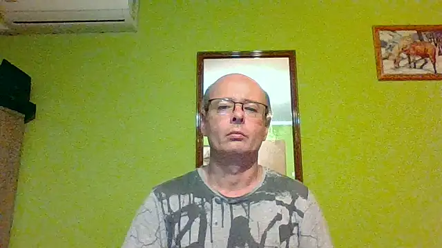 Snapshot of Tiger202441 chatting on July 17, 9:34 pm Tiger202441 online show from July 17, 9:34 pm