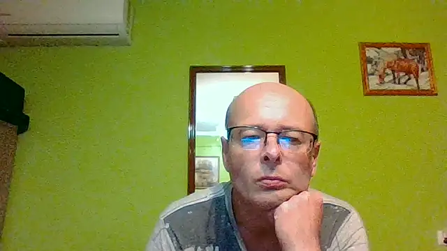 Snapshot of Tiger202441 chatting on June 19, 9:09 pm Tiger202441 online show from June 19, 9:09 pm