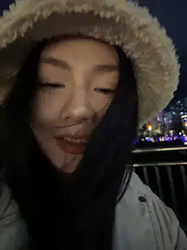 Snapshot of Asia-Melody chatting on February 18, 5:20 am Asia-Melody online show from February 18, 5:20 am