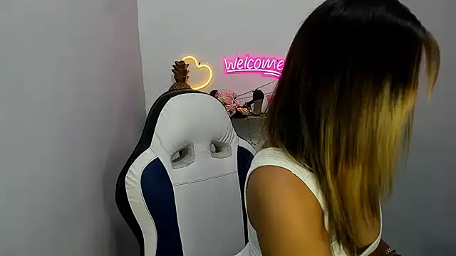 Dona Tela online show from March 30, 7:04 pm