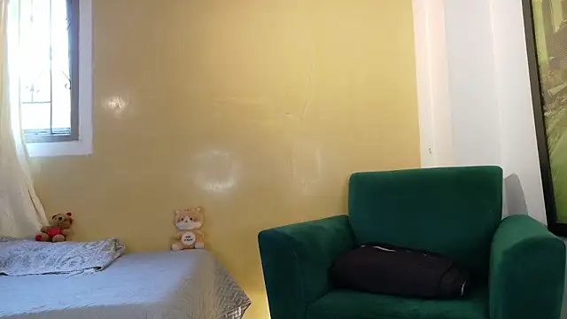 kittyzenn online show from March 10, 1:26 pm