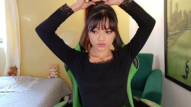 Snapshot of kittyzenn chatting on March 12, 4:00 pm kittyzenn online show from March 12, 4:00 pm