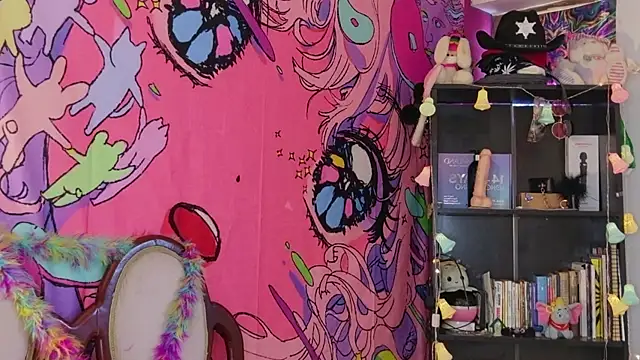 kittyzenn online show from December 3, 8:19 pm