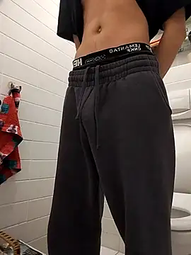 Dennis 2024 online show from November 15, 12:58 am