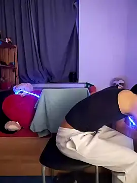 Dennis 2024 online show from January 27, 8:39 pm