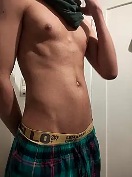 Dennis 2024 online show from March 7, 10:59 pm