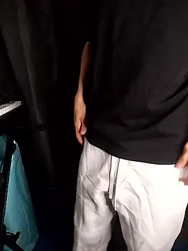 Snapshot of Dennis_2024 chatting on January 15, 10:13 pm Dennis 2024 online show from January 15, 10:13 pm