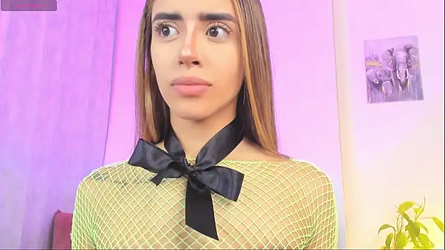 StormiRusso online show from October 6, 3:19 am