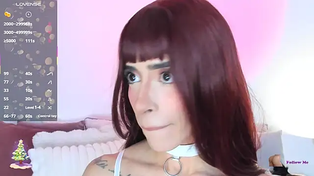 StormiRusso online show from December 17, 1:21 am