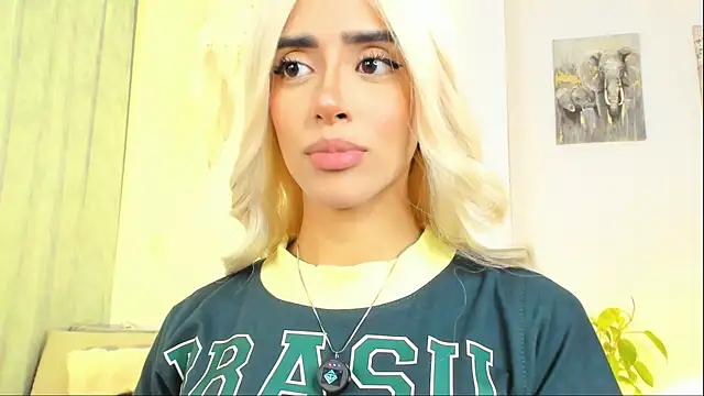 StormiRusso online show from October 8, 2:02 am