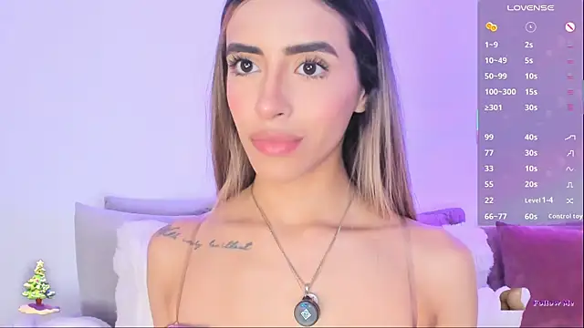 StormiRusso online show from December 14, 12:28 am