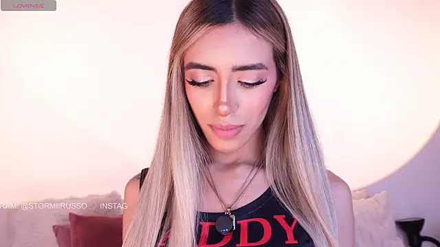 StormiRusso online show from April 22, 3:13 am