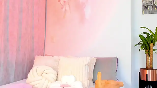 StormiRusso online show from March 22, 2:16 am