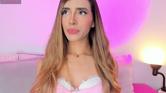 StormiRusso online show from February 6, 1:45 am