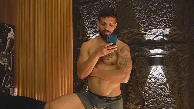 DannSaenz online show from October 22, 1:10 pm