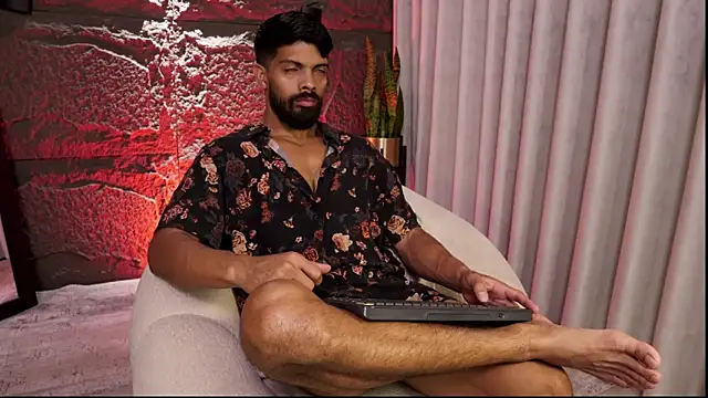 DannSaenz online show from April 14, 1:05 pm