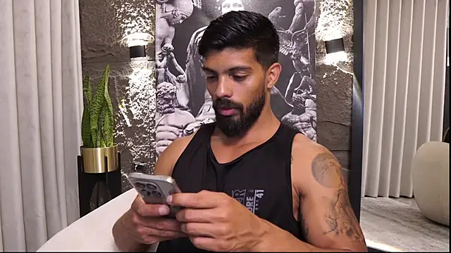 DannSaenz online show from March 27, 1:23 pm