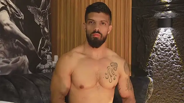 DannSaenz online show from November 2, 12:04 am