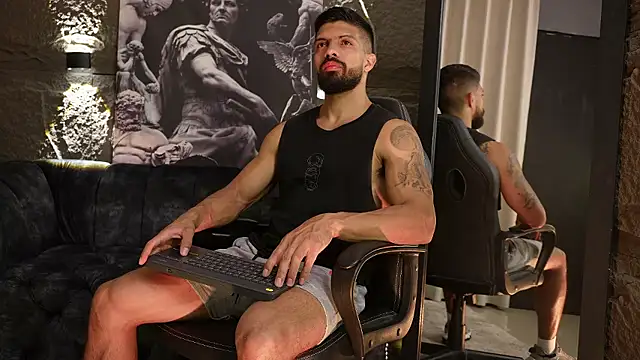 DannSaenz online show from January 14, 2:09 pm