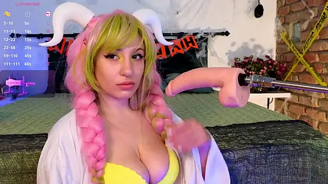 Snapshot of Kurama_Katana chatting on October 28, 11:20 am Kurama Katana online show from October 28, 11:20 am