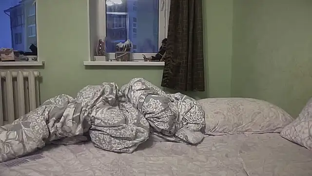 Diamond Tyler online show from March 1, 2:06 pm