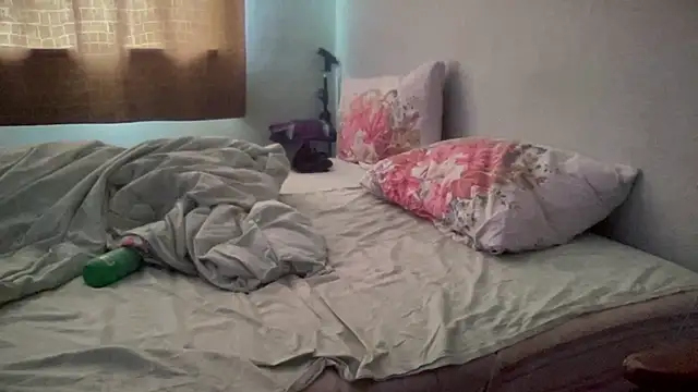 Diamond Tyler online show from June 16, 5:40 am
