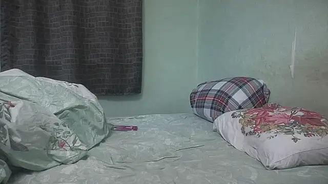 Diamond Tyler online show from November 16, 1:43 am