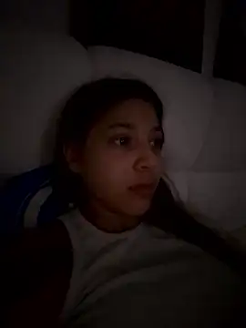 DanielaSaenz0 online show from January 12, 1:23 am