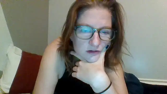 Eluradess online show from October 12, 7:48 pm