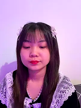 Snapshot of Maeve2k5 chatting on November 4, 1:09 am Maeve2k5 online show from November 4, 1:09 am