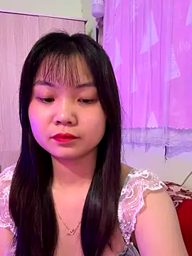 Snapshot of Maeve2k5 chatting on October 25, 9:19 am Maeve2k5 online show from October 25, 9:19 am