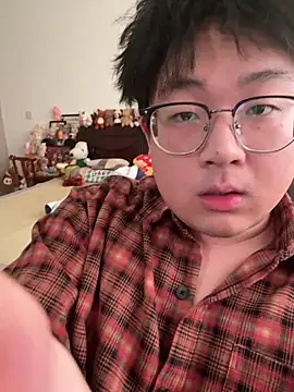 XZ031597 online show from June 2, 7:41 am