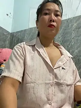 Linaannn online show from December 17, 12:15 am