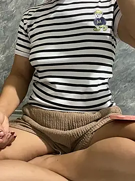 Linaannn online show from May 19, 11:34 pm